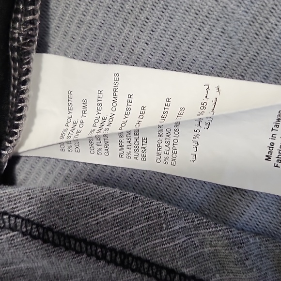 Thyme Maternity pullover hoodie with 3/4 length zipper - Picture 9 of 9